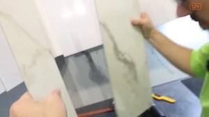 Стильный кухонный фартук за копейки. Замковая ПВХ плитка на стену.