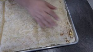 Слоёный пирог с ветчиной и сыром, без теста, из лаваша!