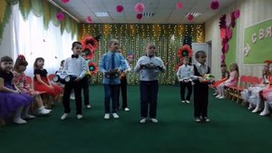 Танец "Би - би - бибика" (старшая группа)