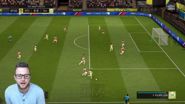 The Worst FIFA 19 Player | FUT Draft ep 1: TOTS Ibrahimović Is So Good Even WE Scored With Him!
