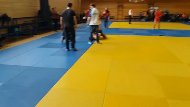 Калмурзаев Кылычбек по профессиональному боевой самбо смотреть онлайн