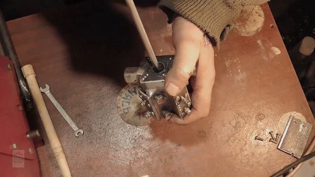 Плашка из напильника  Резьба трапеция 16x4 левая