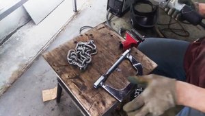 Кузовная струбцина для ремонта авто