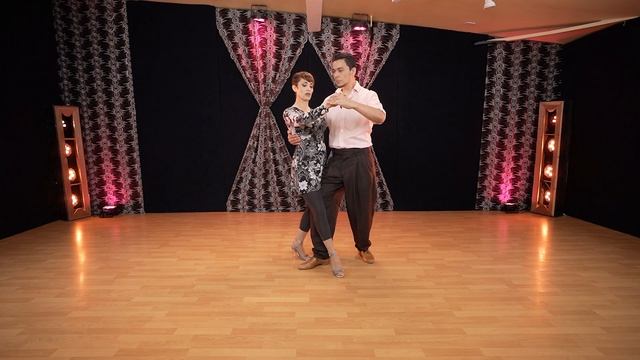 TANGO STEPS:  Internal Gancho