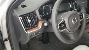 Новый VOLVO V60 Cross Country (Вольво В60 Кросс Кантри)
