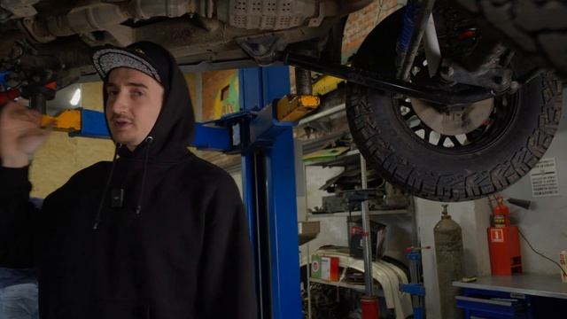 Первый выезд старого в грязь. Лифт-кит Suzuki Jimny смотреть онлайн