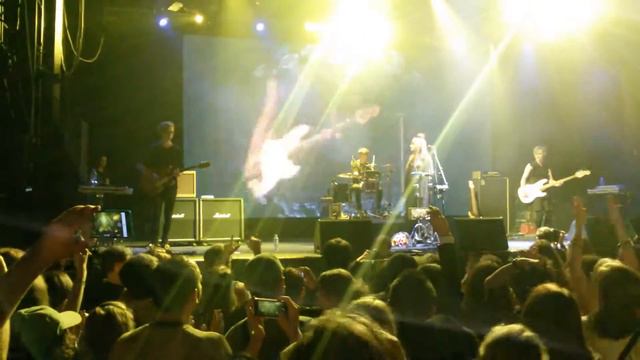 Обе две - Милый (Yotaspace, 2016.06.11 live Moscow) смотреть онлайн