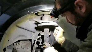 Ремонт треснувшего стакана Крайслер Вояджер