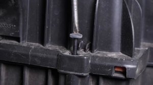 How to replace the air filter  Peugeot 208 mk1 1.2 PURETECH ?