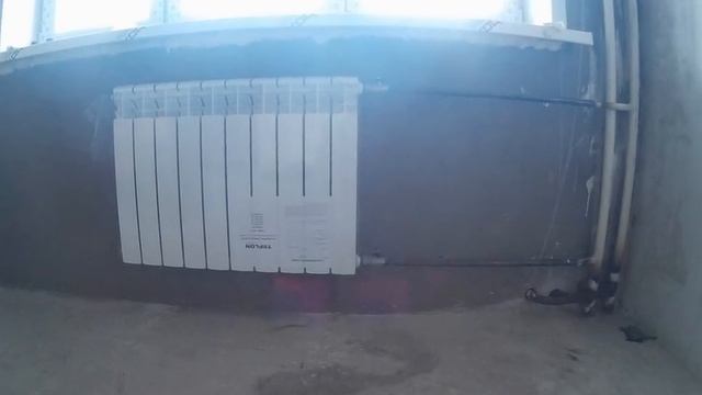 Установка радиаторов отопления на балконе и перенос радиаторов на центр окна.mp4 смотреть онлайн