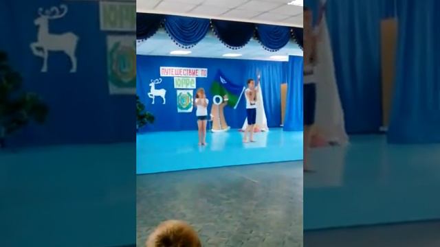 Я выступаю в лагере с подругой смотреть онлайн