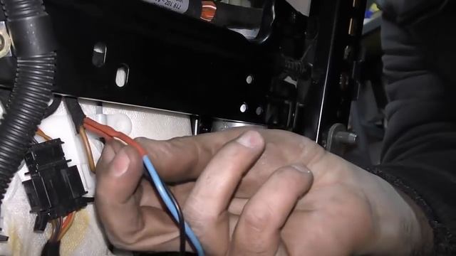 AIR BAG .Ошибка 01217 подушки безопасности VW Audi Skoda. Пиропатрон боковой подушки безопасности. смотреть онлайн