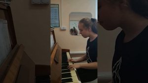 С. Геллер "Порхающие листья" исполняет Ходыкина Ева