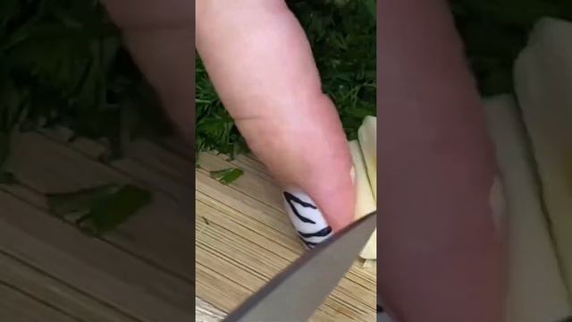 САМЫЕ ВКУСНЫЕ ЧЕСНОЧНЫЕ ГРЕНКИ • (Ссылка на рецепт в описании) смотреть онлайн