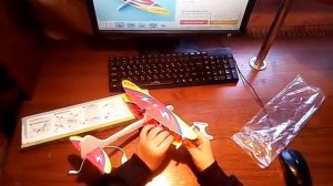 Самолет планер с пропеллером и моторчиком.Зарядка USB