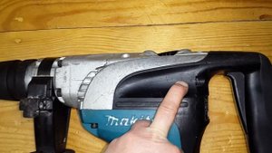 Перфоратор MAKITA HR4002