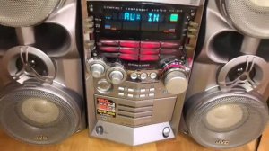 Музыкальный центр JVC HX-Z1R.