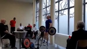 Подъём штанги на бицепс, Strict-Curl.