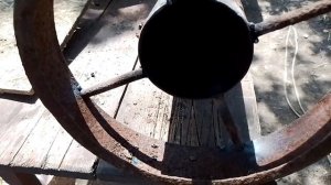 Бункерные кормушки для маленьких поросят своими руками. Как сделать кормушку для поросят. .