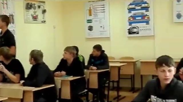 Арт-профи ролик. Автомеханик - лучшая профессия!