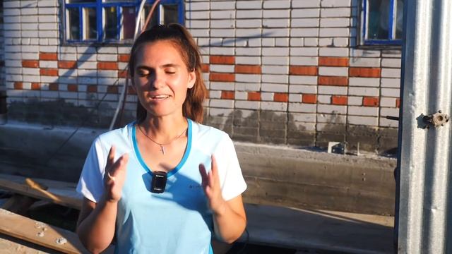 Заливаем фундамент вручную.  Восстанавливаем старый цоколь