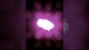 Что будет если посветить лазерной указкой в камеру телефона и как это выглядит