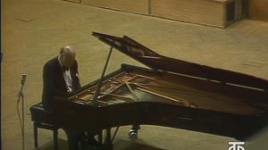 Sviatoslav Richter plays Beethoven Piano Sonata no. 9, op. 14 no. 1 - video 1976