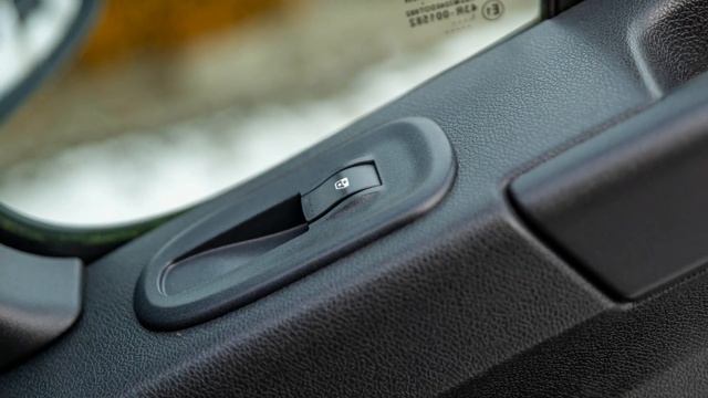 Opel Movano L2H2 2012r. 2.3 CDTI 125 KM смотреть онлайн