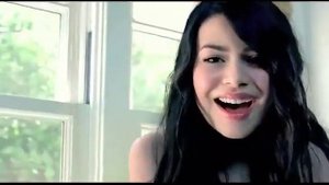 Miranda Cosgrove - Raining Sunshine (Official Music Video)