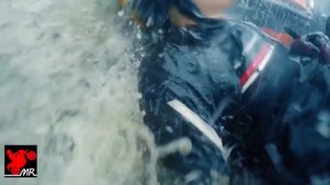 Парень спас девушку