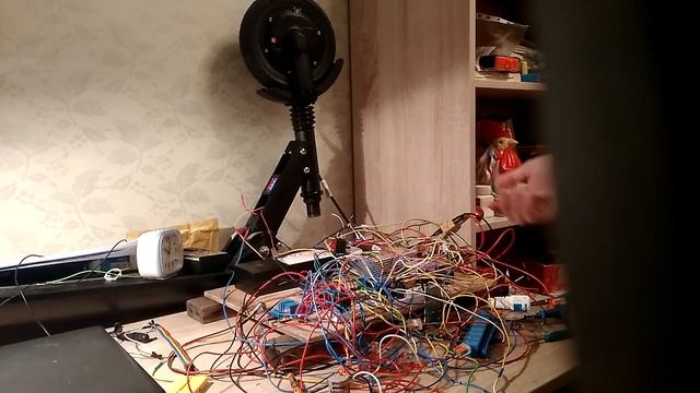 Arduino UNO  Мотор-колесо