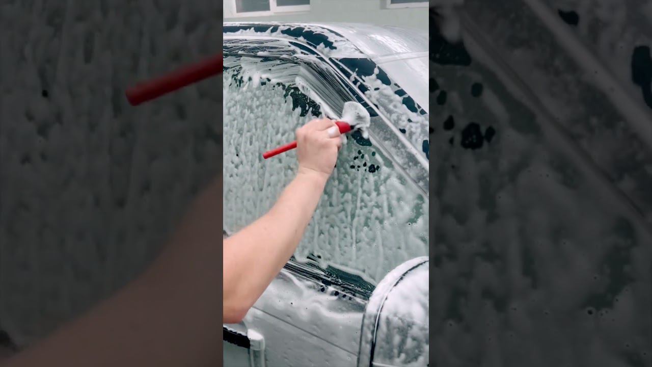 Мыть машину с другом всегда круто #детейлинг #мойкамашин #уходзаавто #carwash #detailing #мойкаавто