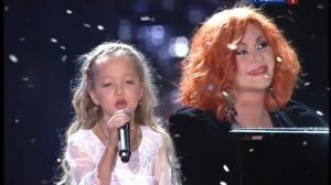 Настя Петрик Ирина Билык Филипп Киркоров Снег Песня года 2012