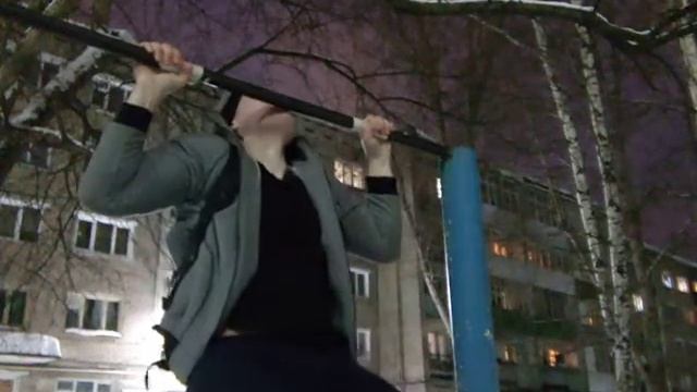 Подтягивания с весом 10 кг на 2 раза с.в 78 кг смотреть онлайн