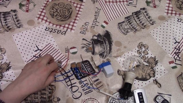 Как подключить радиовыключатель к датчику освещенности . Часть 3 .