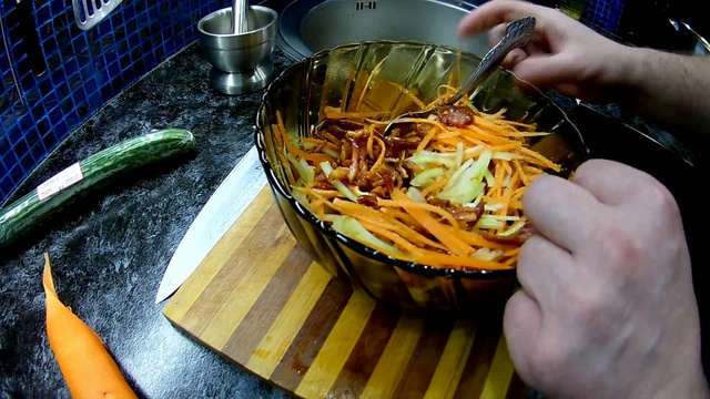 Салат из свиных ушек по-китайски