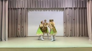 Хореографический коллектив «Тандем», народный танец «Досужие кумушки»