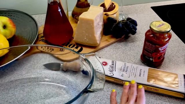 ???Как готовить спагетти ал итальчнски. Спагетти &Пармеджано! Итальянская паста с пармезаном смотреть онлайн