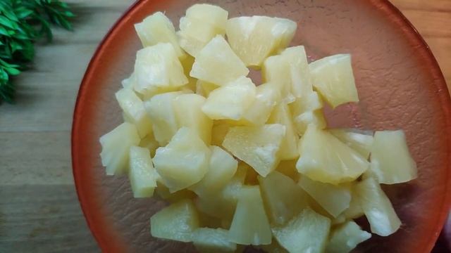 Этот салат бесподобен! Новый салат с курицей и ананасами. Как приготовить Очень Вкусный салат! смотреть онлайн