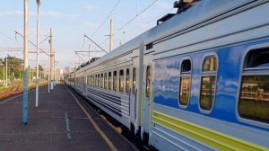 🇺🇦 Електровоз ЧС8-013 з поїздом EN 12 “Славутич” Київ-Новоолексіївка