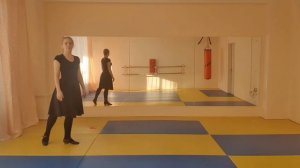 Основные положения рук в русских народных хороводах.