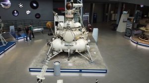 Межпланетная станция Луна-16 доставившая образцы лунного грунта