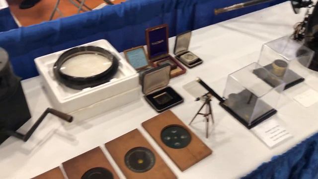 Antique Telescopes @ NEAF 2019 смотреть онлайн