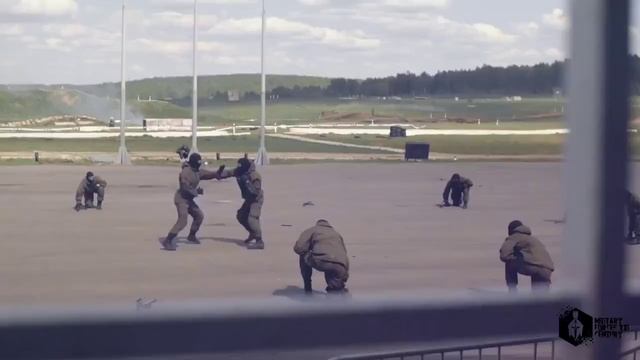 Спецподразделения ФСВНГ: СОБР и ОМОН