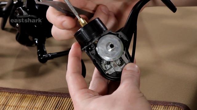 Морская катушка EastShark Black Hawk (разбор катушки) смотреть онлайн