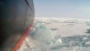 В Охотском море застрял пассажирский теплоход