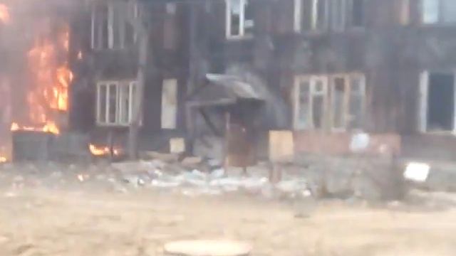 В Перми неизвестные подпалили дом смотреть онлайн