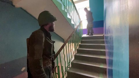 Российские военные и силы ЛНР вытесняют националистов из Северодонецка и Лисичанска