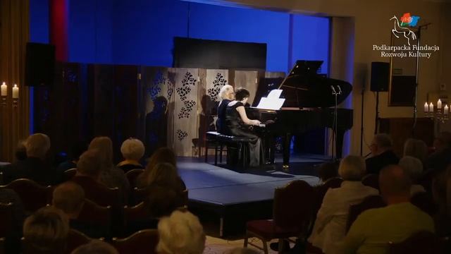 Agape Duo, E Grieg - Peer Gynt смотреть онлайн