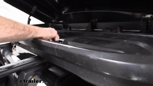 etrailer | Inno Shadow 16 Rooftop Cargo Box Review - 2016 Toyota RAV4 смотреть онлайн